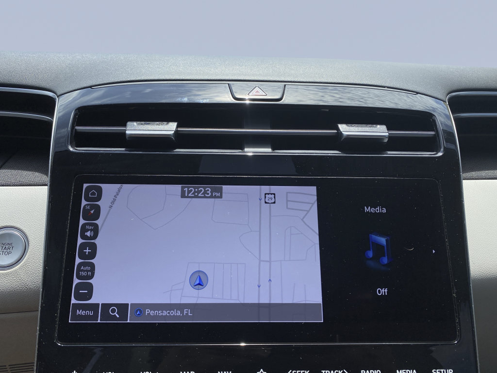 Certified 2024 Hyundai Tucson Limited AWD/4WD image 24