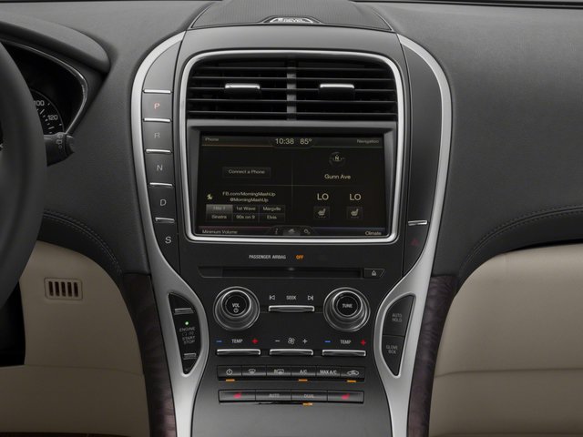 Used 2018 Lincoln MKX Reserve w/ Driver Assistance Package FWD image 10