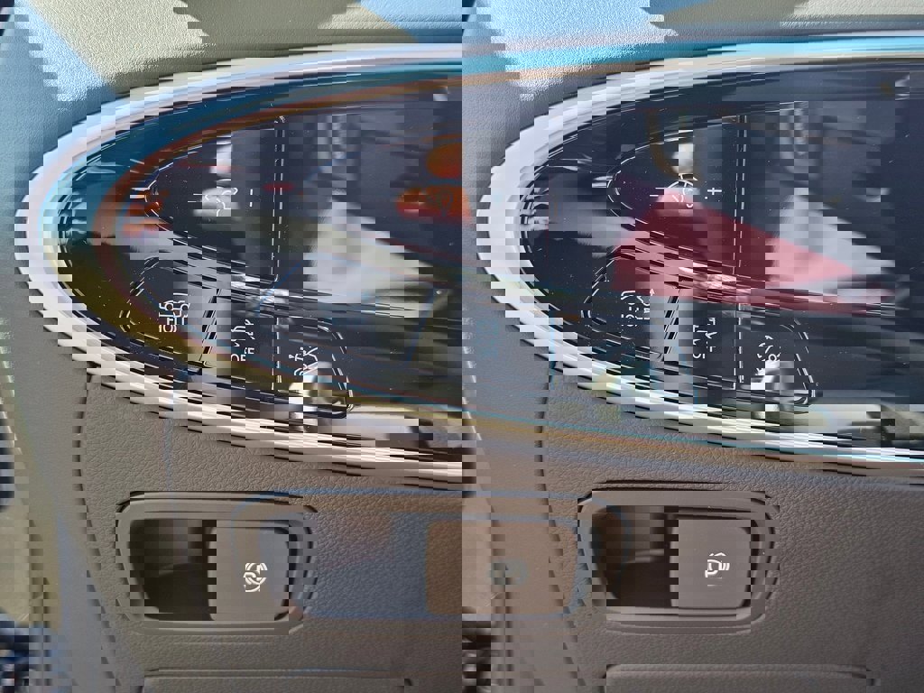 New 2026 Genesis GV70 2.5T image 32