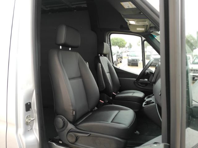 Used 2021 Mercedes-Benz Sprinter 3500 image 23