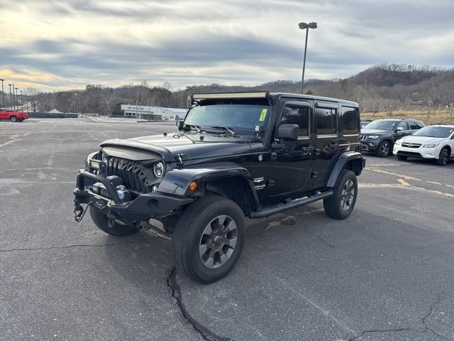 Used 2014 Jeep Wrangler Unlimited Sahara w/ Dual Top Group image 4