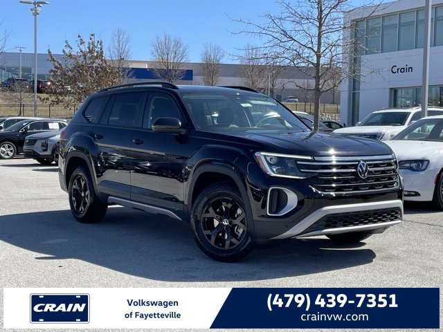 New 2025 Volkswagen Atlas Peak Edition SE