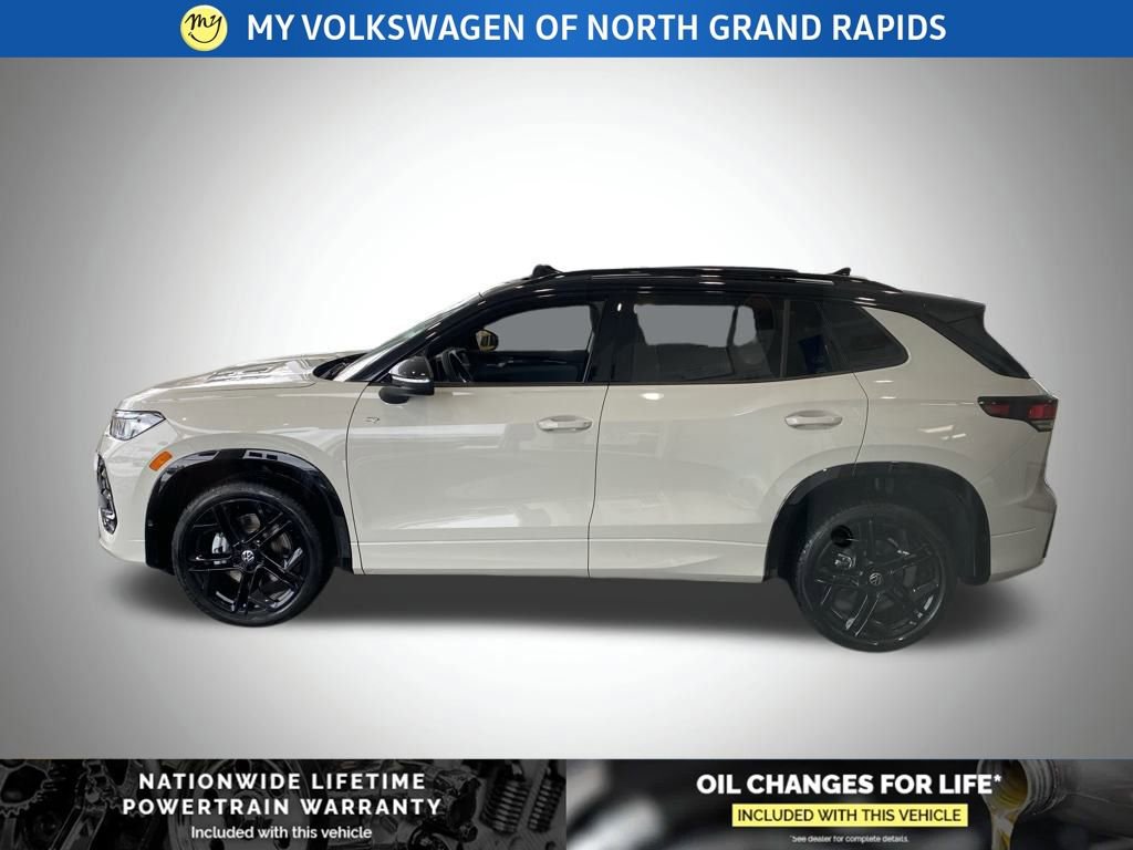 New 2026 Volkswagen Tiguan SE R-Line image 4