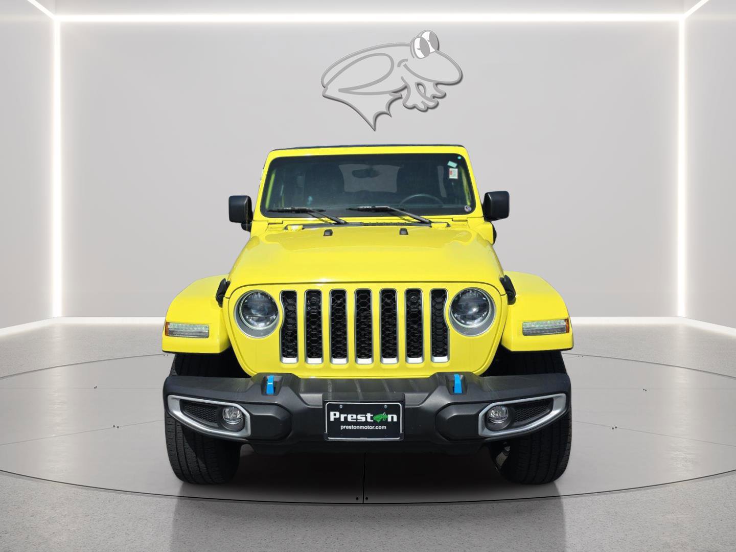 Used 2023 Jeep Wrangler Sahara w/ Cold Weather Group image 18