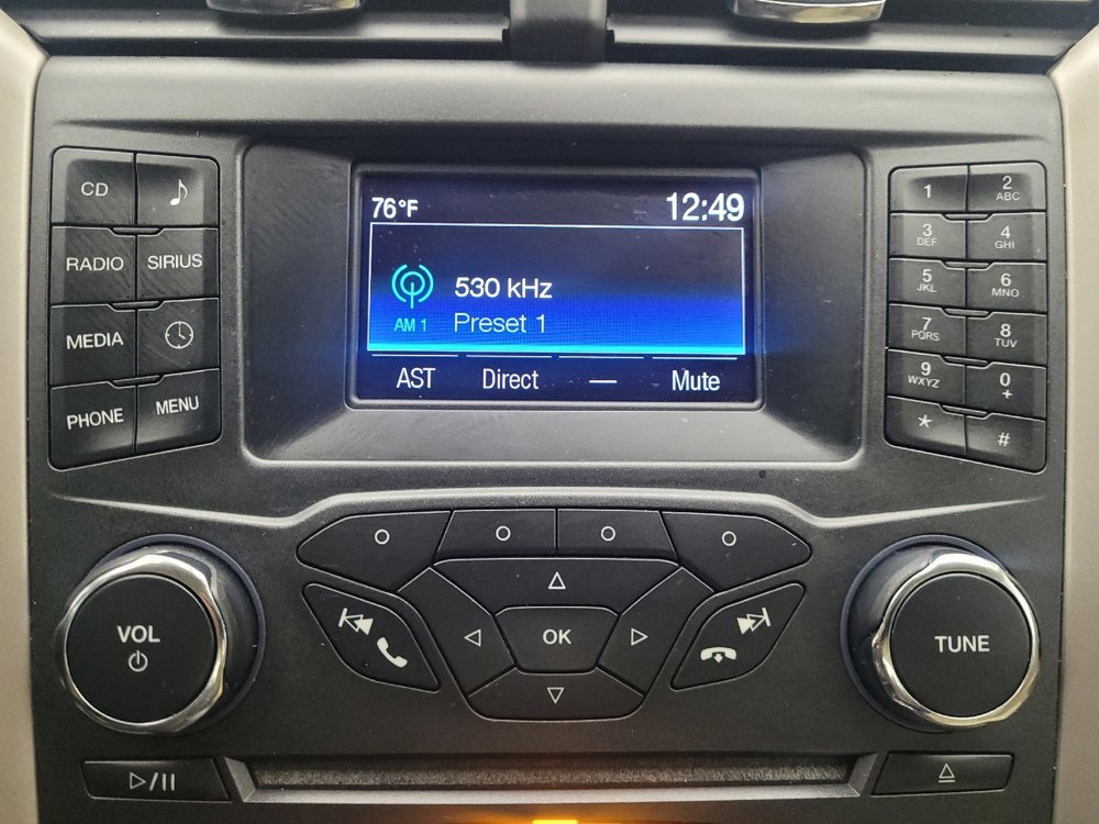 Used 2016 Ford Fusion SE image 25