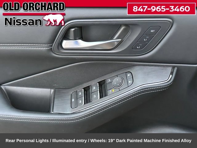 Used 2025 Nissan Rogue SL w/ SL Premium Package AWD/4WD image 9