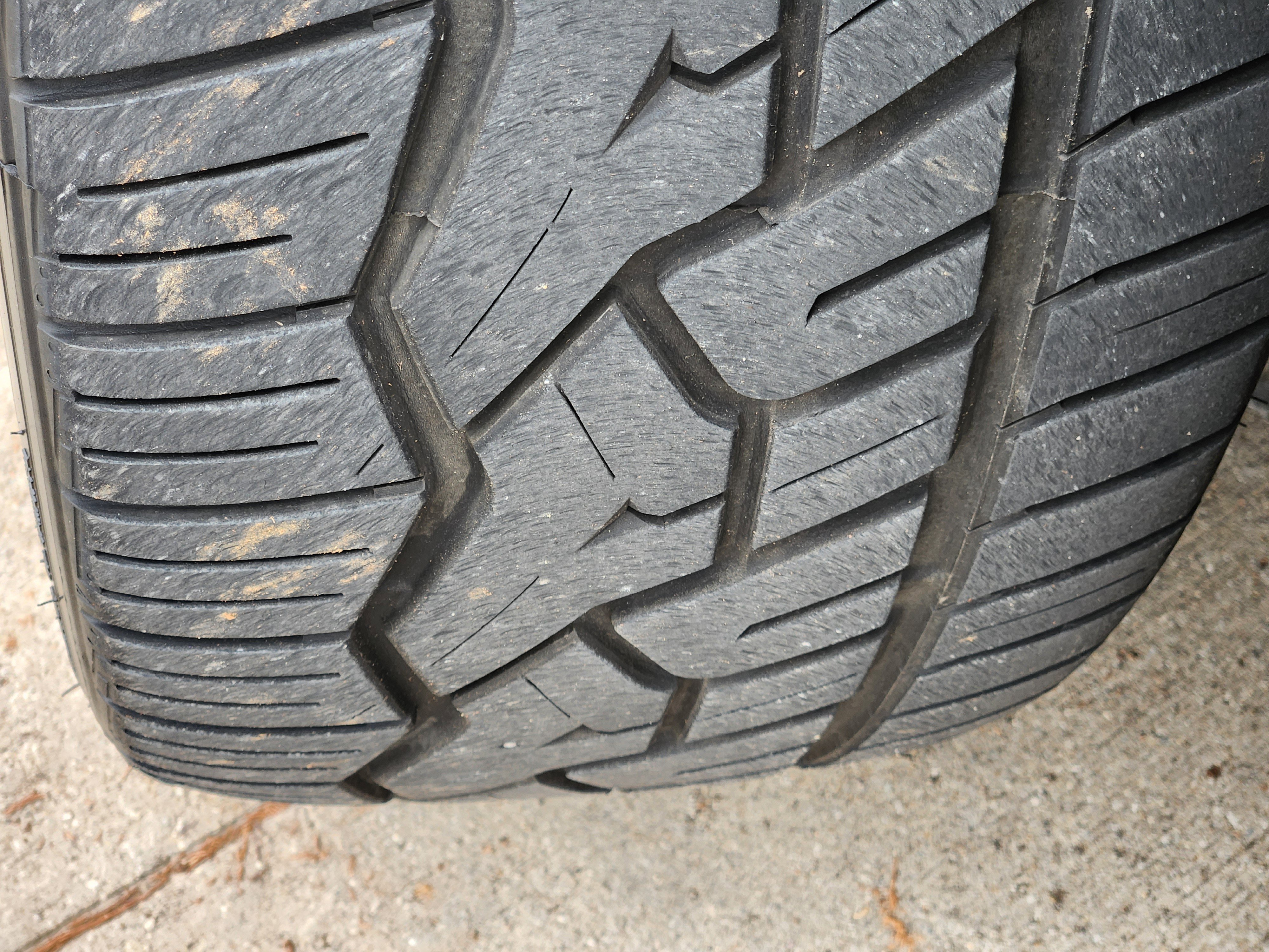 Used 2022 Land Rover Discovery HSE R-Dynamic image 15