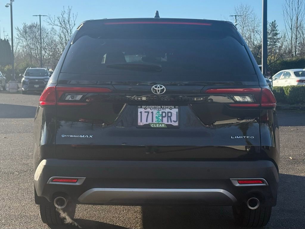 Used 2024 Toyota Grand Highlander image 4
