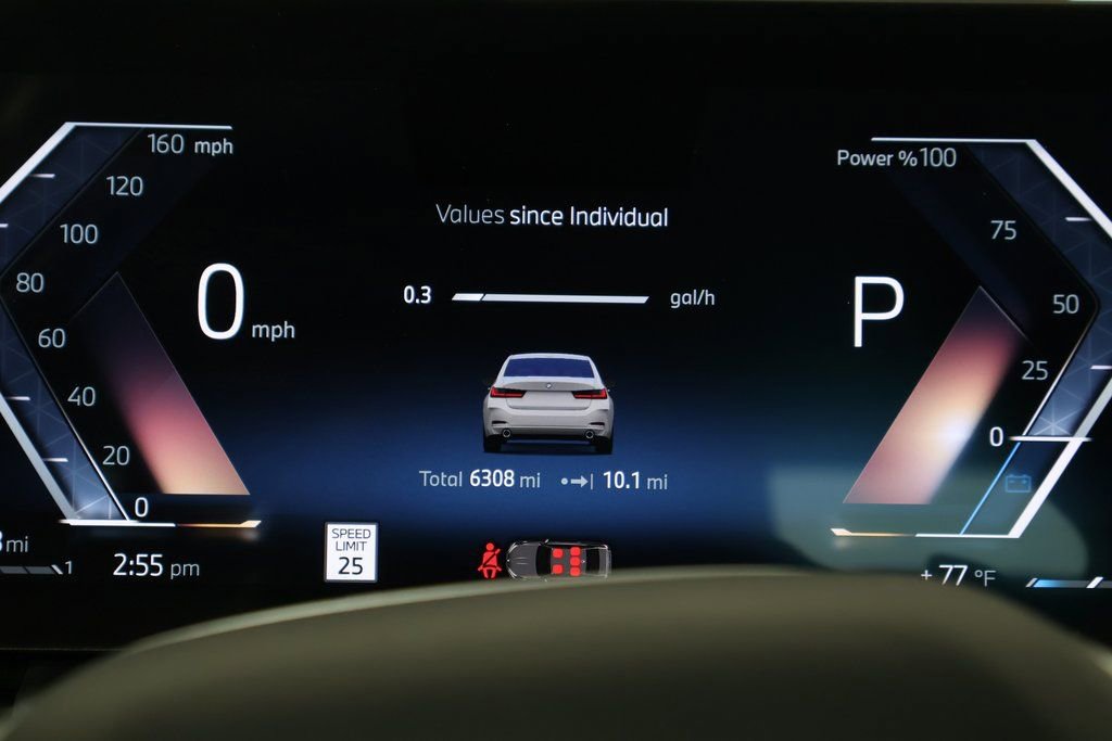 Used 2025 BMW 330i Sedan w/ Premium Package image 17