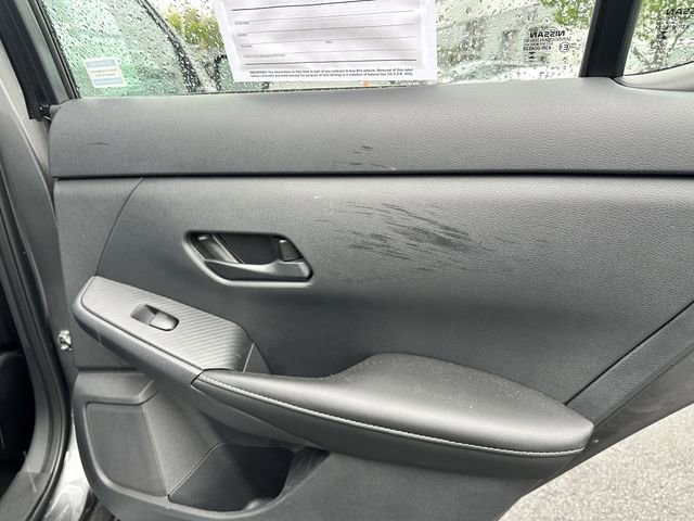 Used 2025 Nissan Sentra S FWD image 39