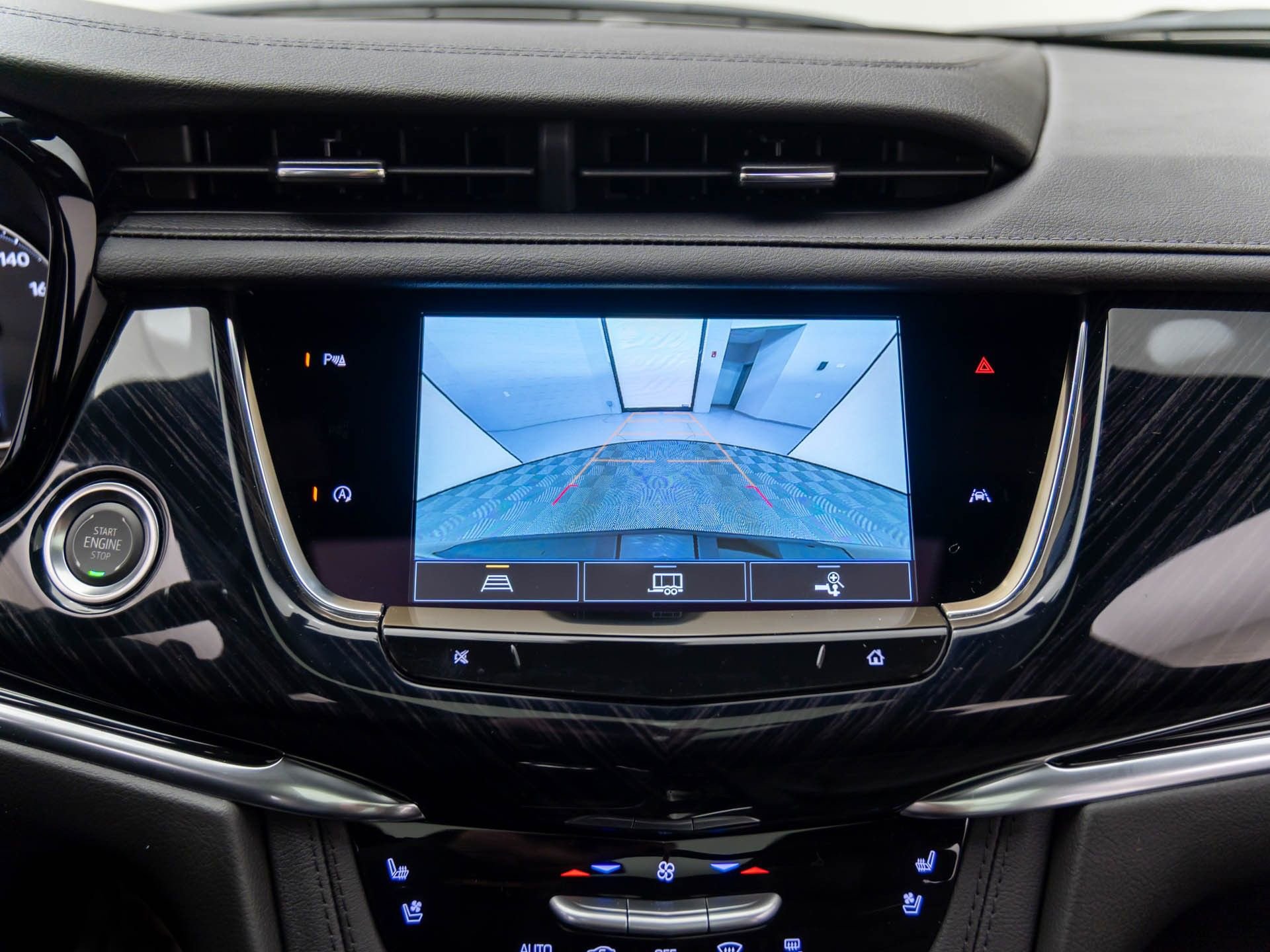 New 2025 Cadillac XT6 Premium Luxury image 24