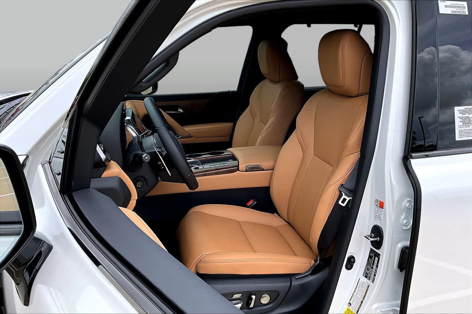 New 2026 Lexus LX 700h Luxury AWD/4WD image 9