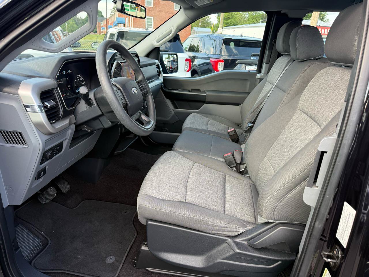 Used 2021 Ford F150 XL w/ Equipment Group 101A High RWD image 3