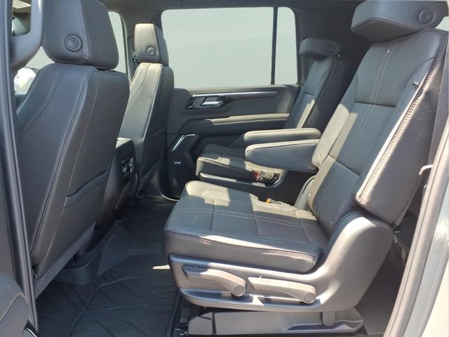 New 2026 Chevrolet Suburban High Country AWD/4WD image 19