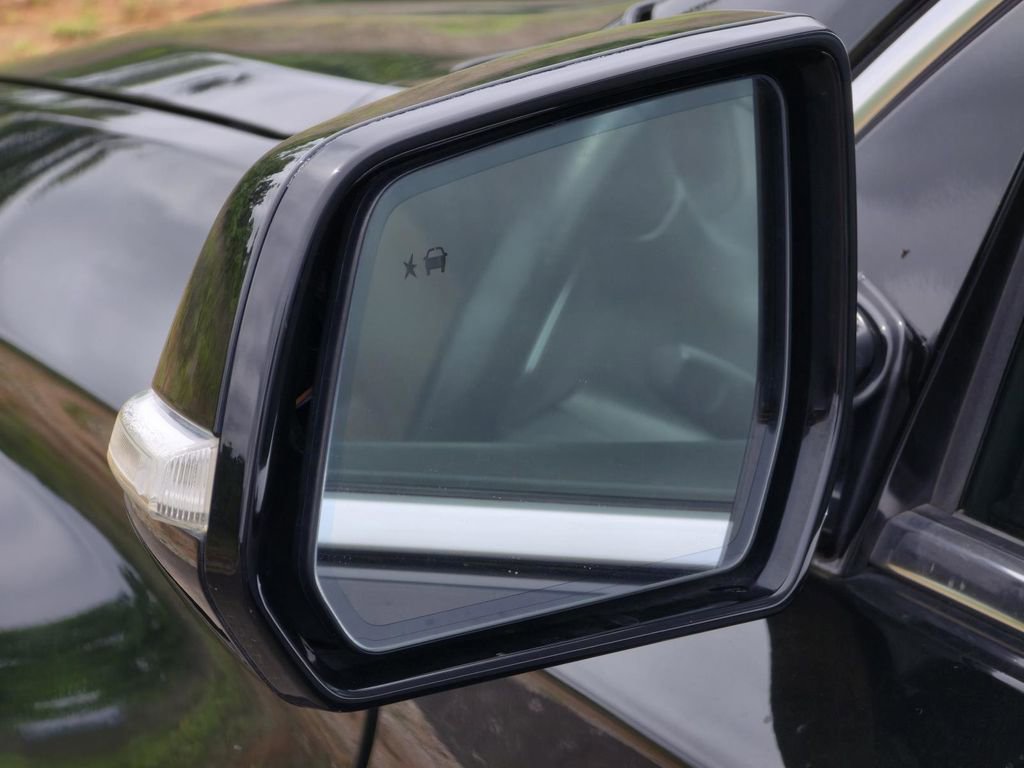 Used 2021 Chevrolet Traverse High Country w/ LPO, Floor Liner Package AWD/4WD image 53