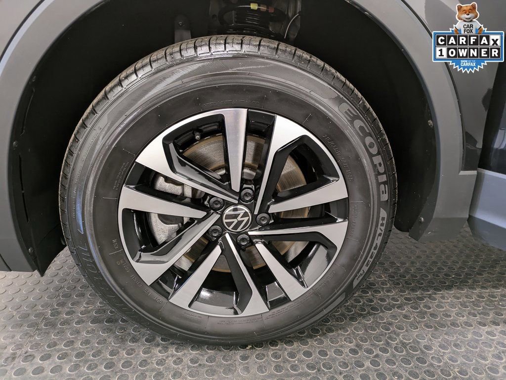 Used 2022 Volkswagen Tiguan S image 8