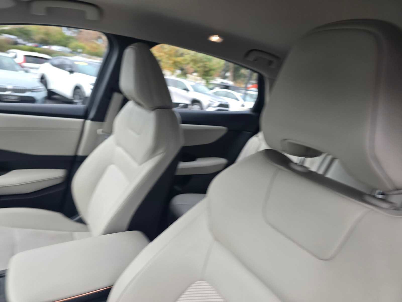 Used 2024 Nissan Ariya FWD image 25