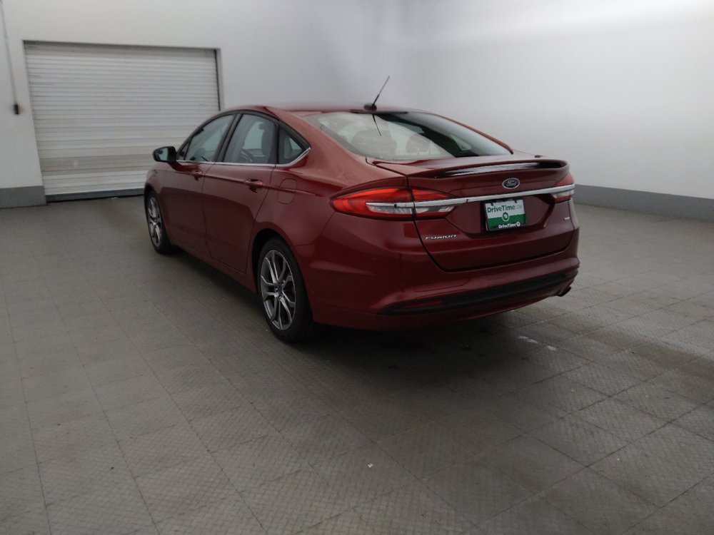 Used 2017 Ford Fusion SE w/ Equipment Group 201A FWD image 5
