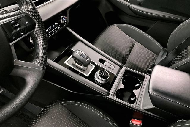 Used 2022 Mitsubishi Outlander ES image 17