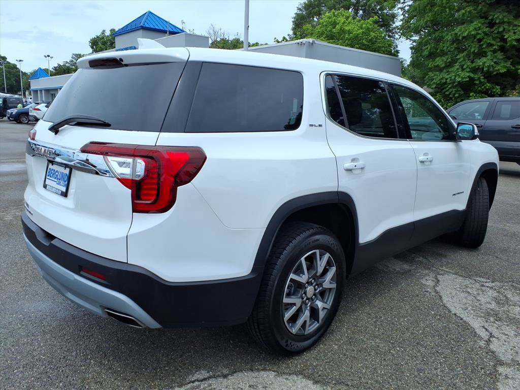 Used 2022 GMC Acadia SLE FWD image 4