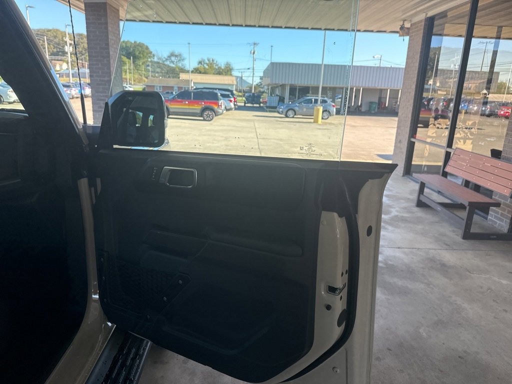 New 2025 Ford Bronco Outer Banks w/ Sasquatch Package image 22