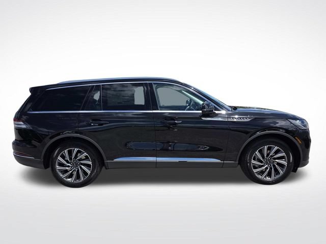 New 2026 Lincoln Aviator 2WD image 2