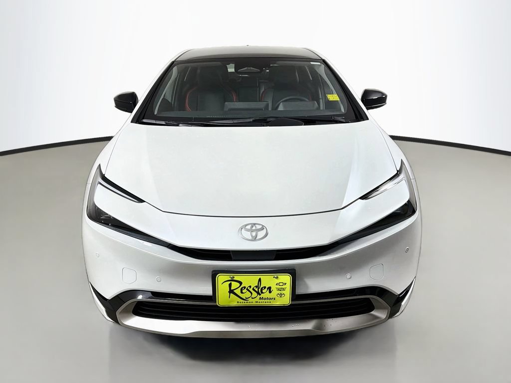 New 2027 Toyota Prius Plug-In Hybrid FWD image 2