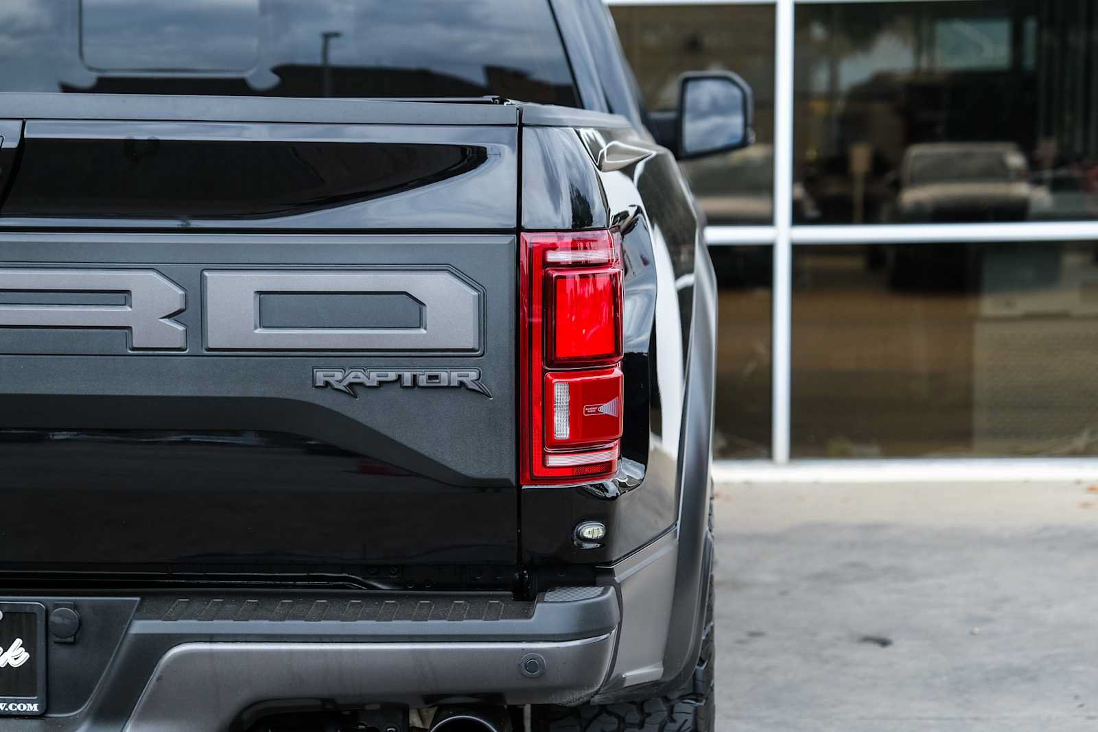 Used 2019 Ford F150 Raptor w/ Equipment Group 802A Luxury AWD/4WD image 13