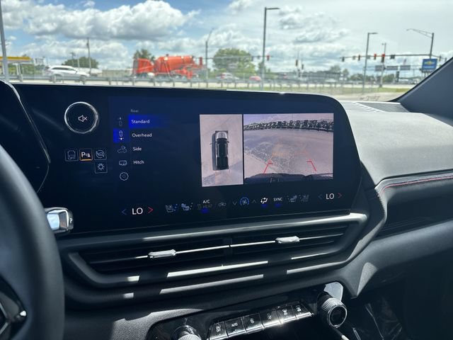 Certified 2025 Chevrolet Silverado EV RST AWD/4WD image 30