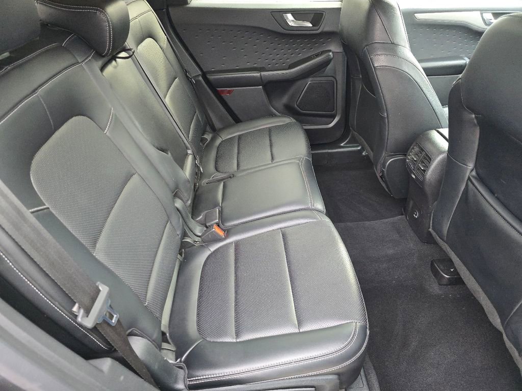 Used 2020 Ford Escape SEL image 17