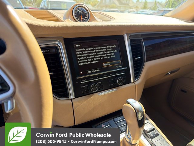 Used 2015 Porsche Macan S AWD/4WD image 22