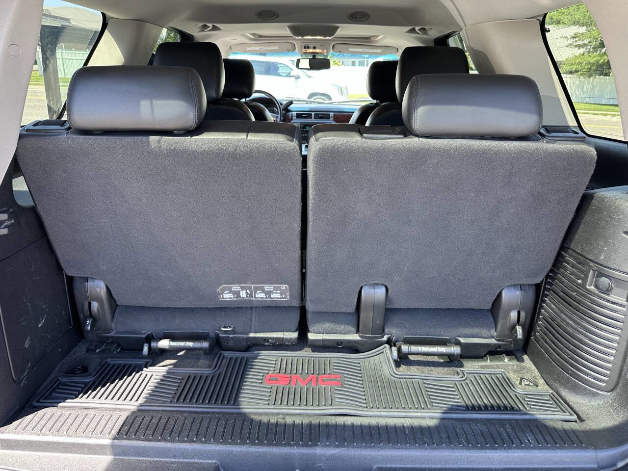 Used 2012 GMC Yukon SLT w/ SLT-2 Equipment Package AWD/4WD image 24