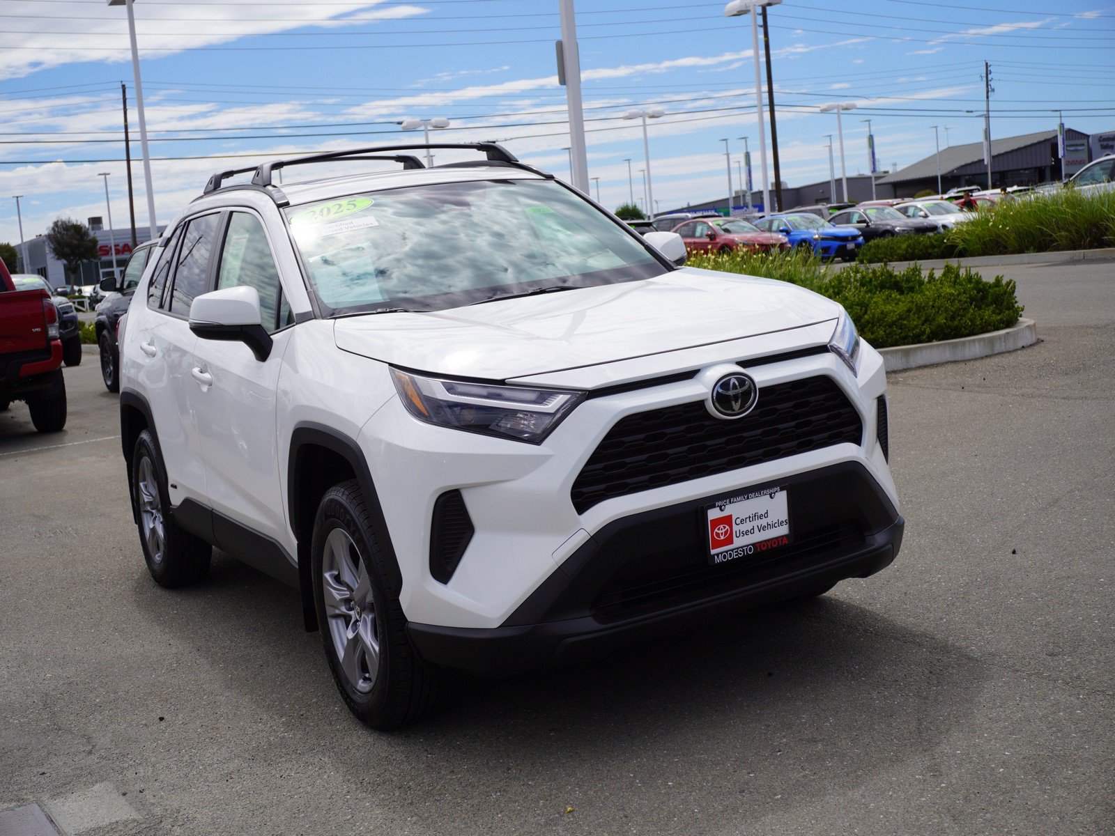 Used 2025 Toyota RAV4 XLE w/ Convenience Package