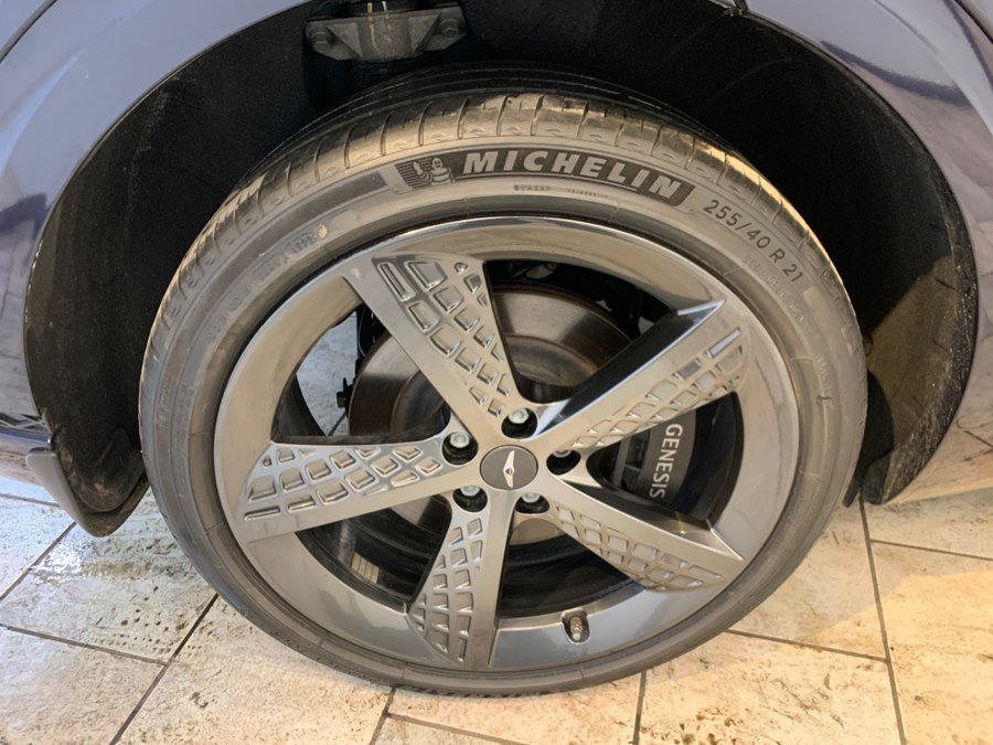 Used 2023 Genesis GV70 3.5T Sport w/ Sport Prestige Package image 10