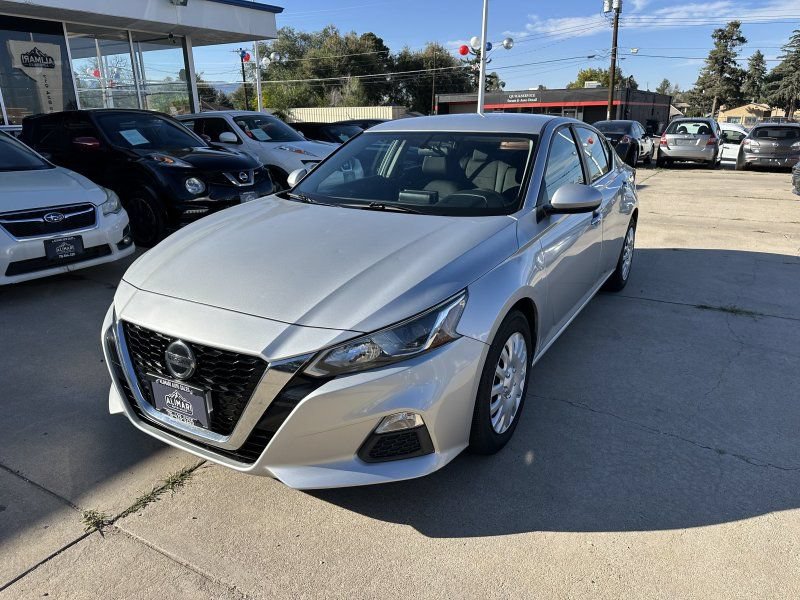 Used 2020 Nissan Altima 2.5 S FWD image 3