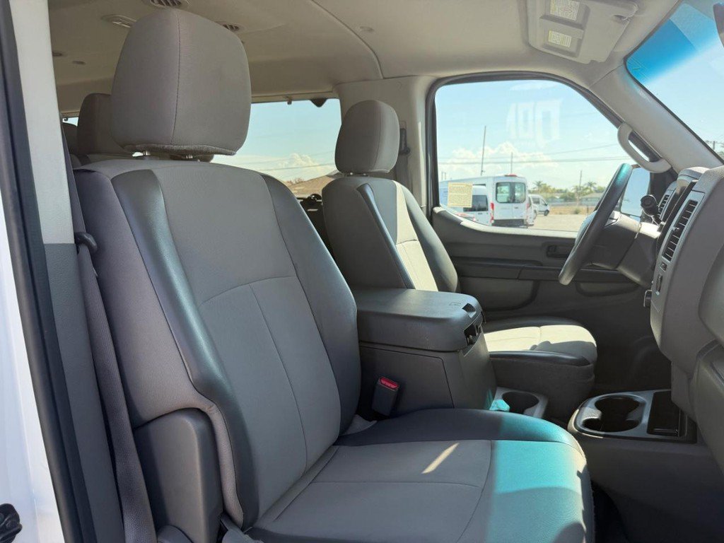 Used 2015 Nissan NV 3500 SV w/ Technology Package RWD image 22