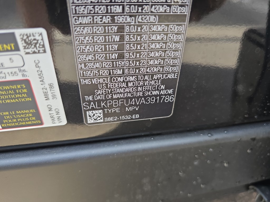 New 2027 Land Rover Range Rover Long Wheelbase SE AWD/4WD image 24