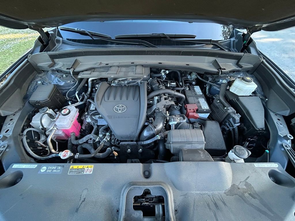 Used 2024 Toyota Grand Highlander Limited image 11
