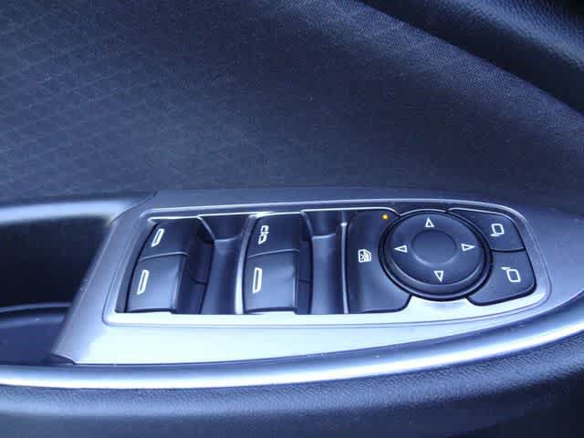 Used 2020 Chevrolet Malibu LT FWD image 13