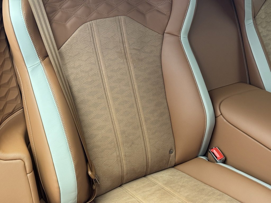 New 2026 Bentley Flying Spur Plug-In Hybrid image 73