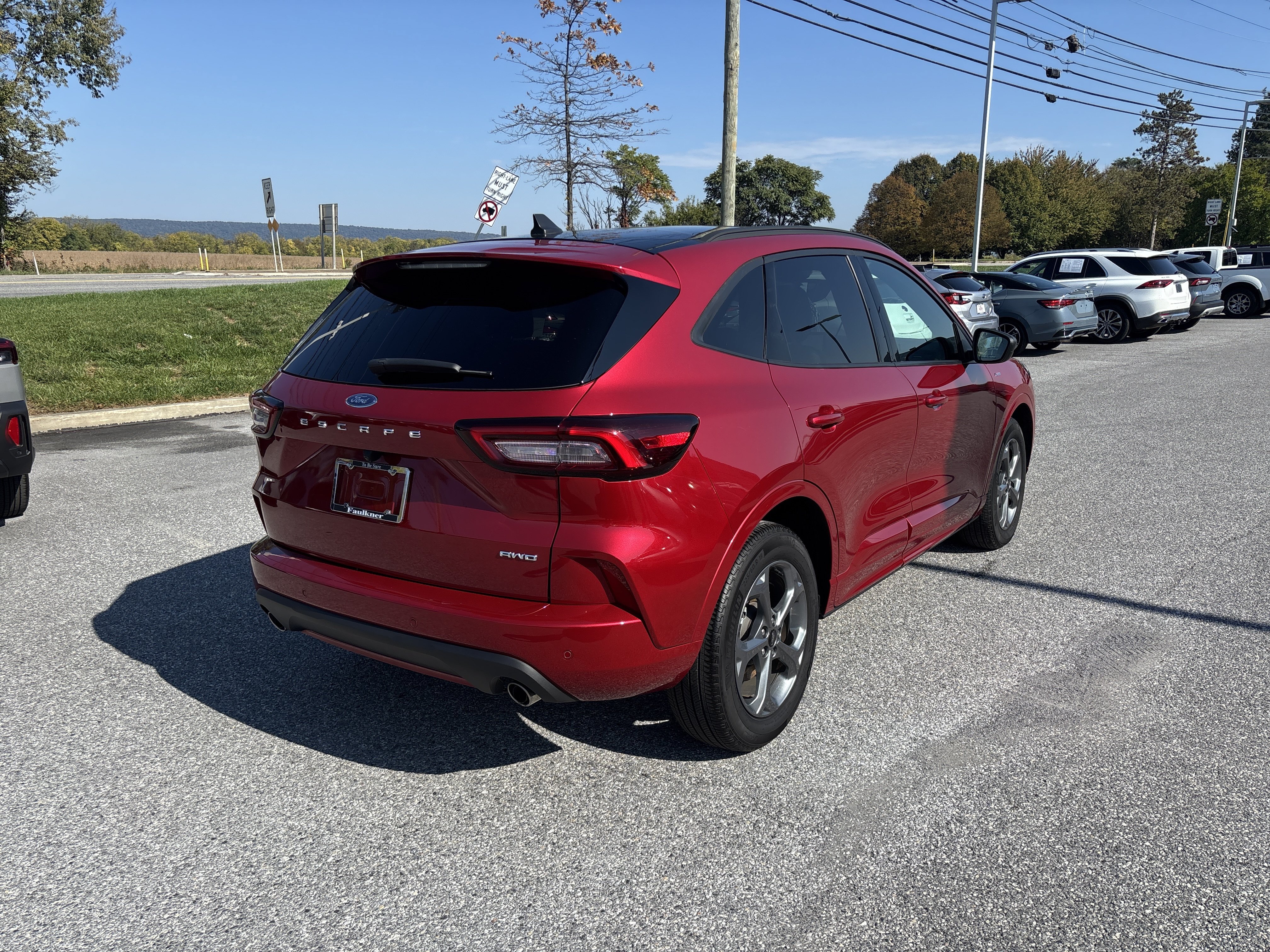 Used 2023 Ford Escape ST-Line w/ Tech Pack #1 AWD/4WD image 24