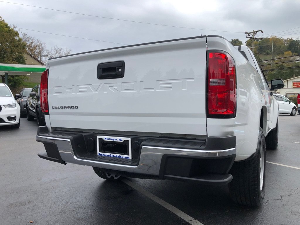 Used 2022 Chevrolet Colorado W/T RWD image 5