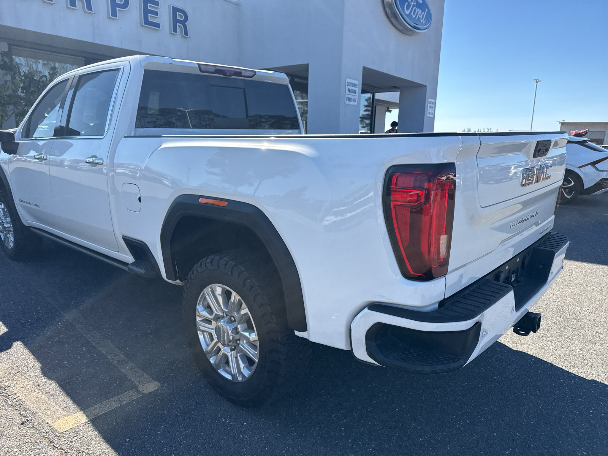 Used 2022 GMC Sierra 2500 Denali w/ Denali Ultimate Package AWD/4WD image 5