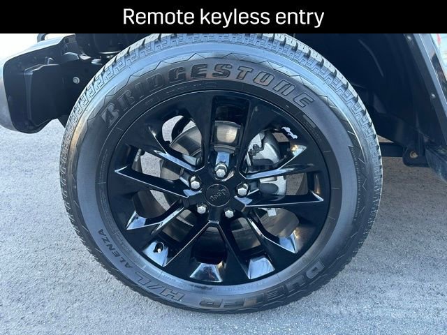 Used 2021 Jeep Wrangler Unlimited Sahara w/ Cold Weather Group image 15