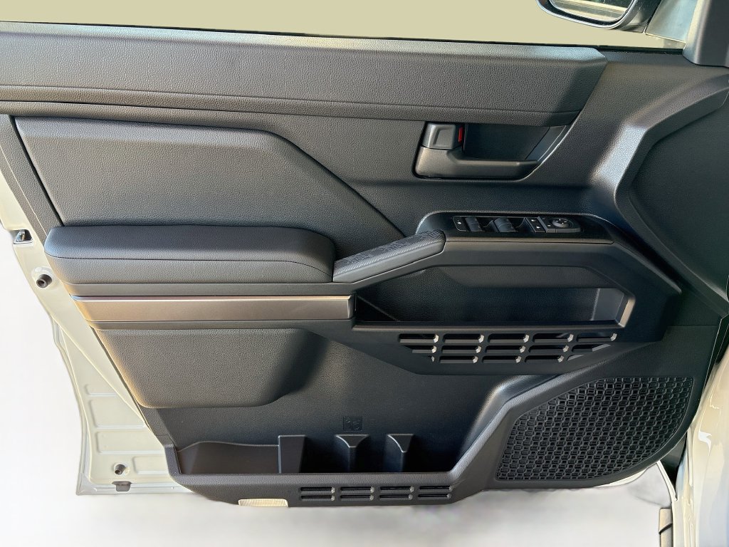 New 2026 Toyota 4Runner SR5 AWD/4WD image 23