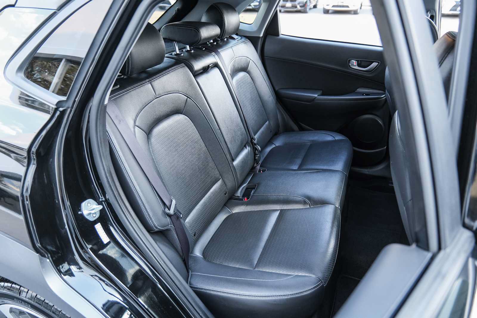Used 2018 Hyundai Kona Ultimate FWD image 30