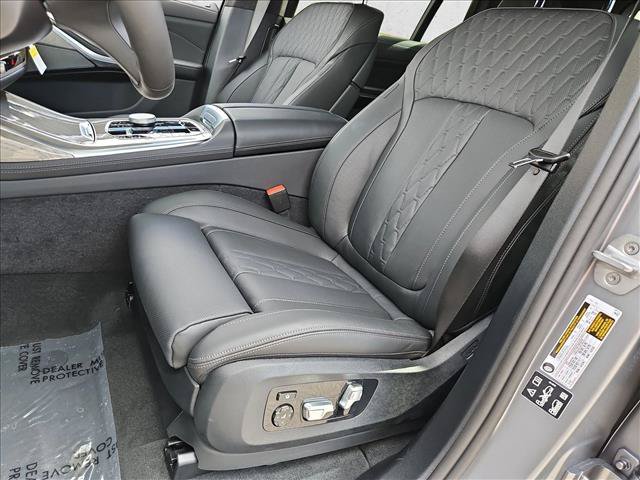 New 2027 BMW X7 M60i AWD/4WD image 4