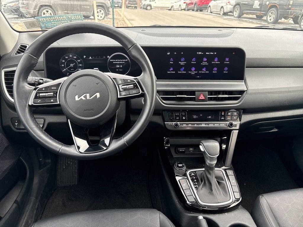 Certified 2024 Kia Seltos EX image 13
