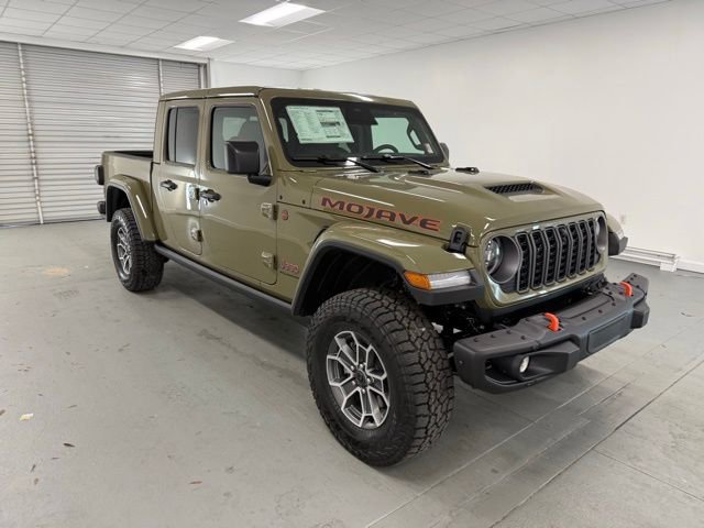 New 2026 Jeep Gladiator Mojave image 3