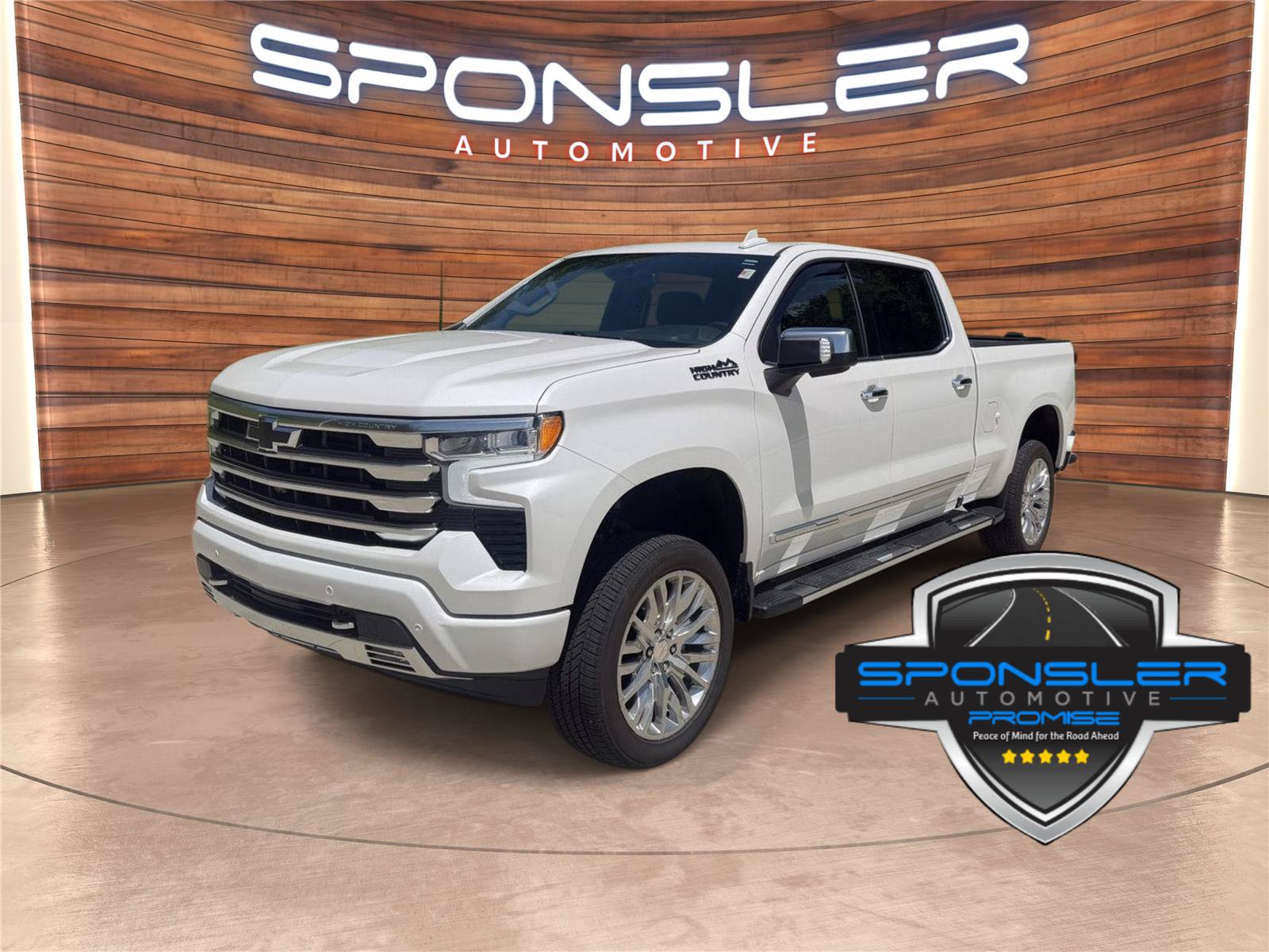 Used 2025 Chevrolet Silverado 1500 High Country w/ High Country Premium Package AWD/4WD image 1